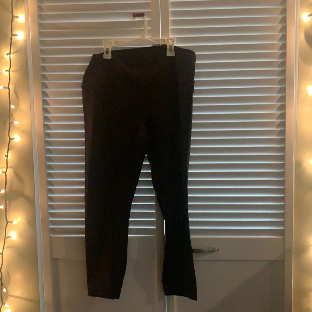 cropped black lulu lemon leggings!